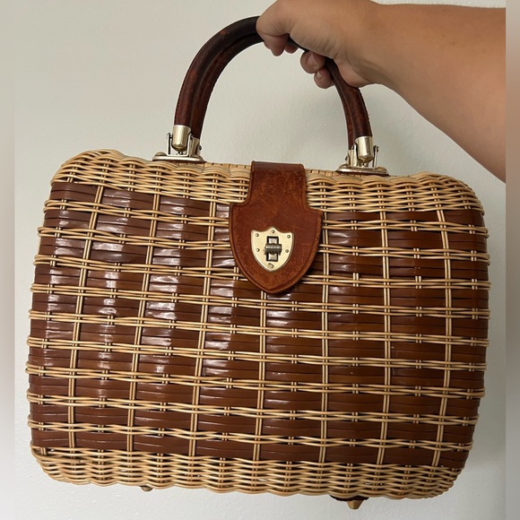 Vintage wicker purse designed by Arthur in Hong Kong boho Beach Coastal - Picture 1 of 6